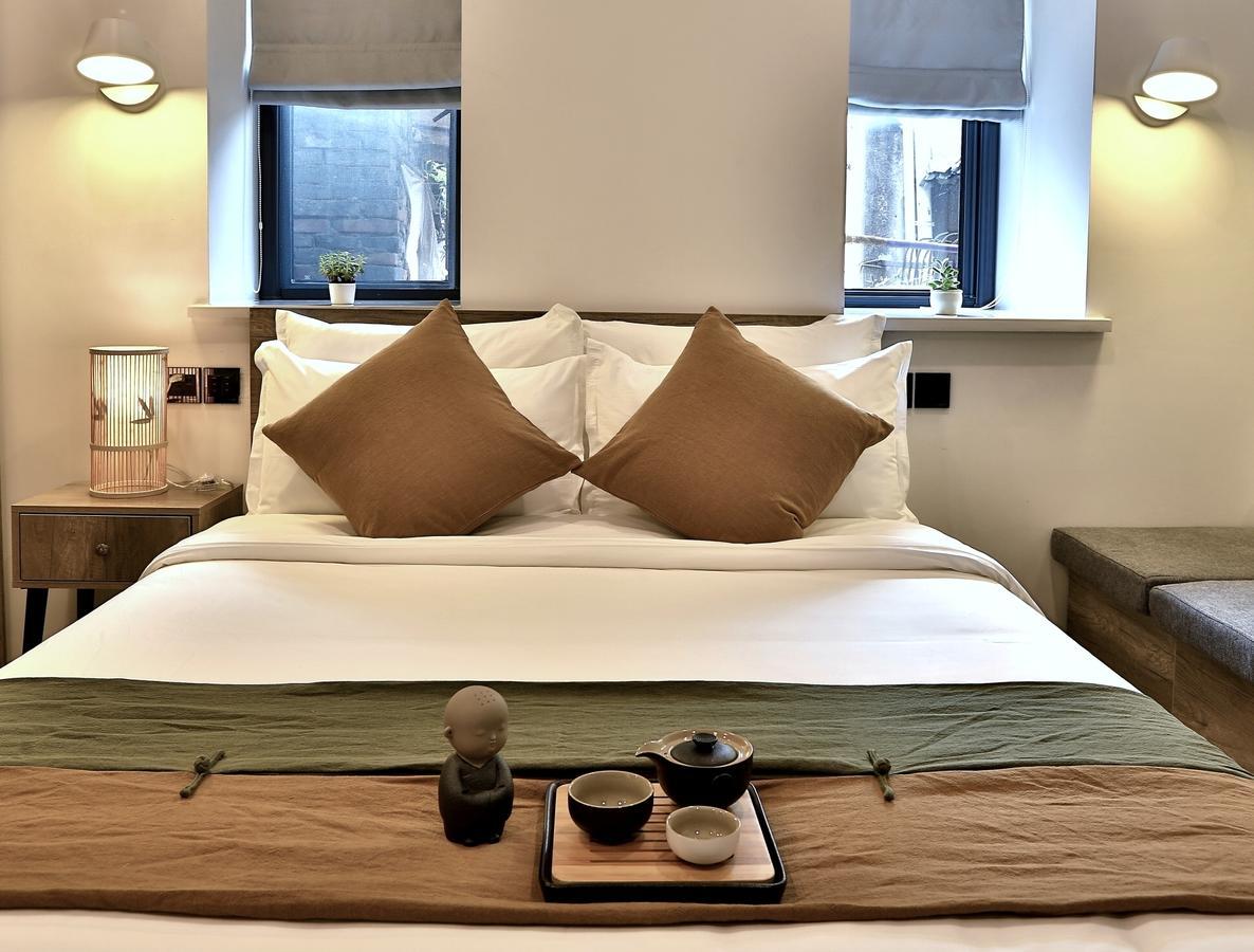 U Hotels Xintiandi Shanghai Exteriör bild