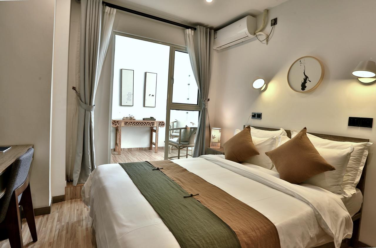 U Hotels Xintiandi Shanghai Exteriör bild